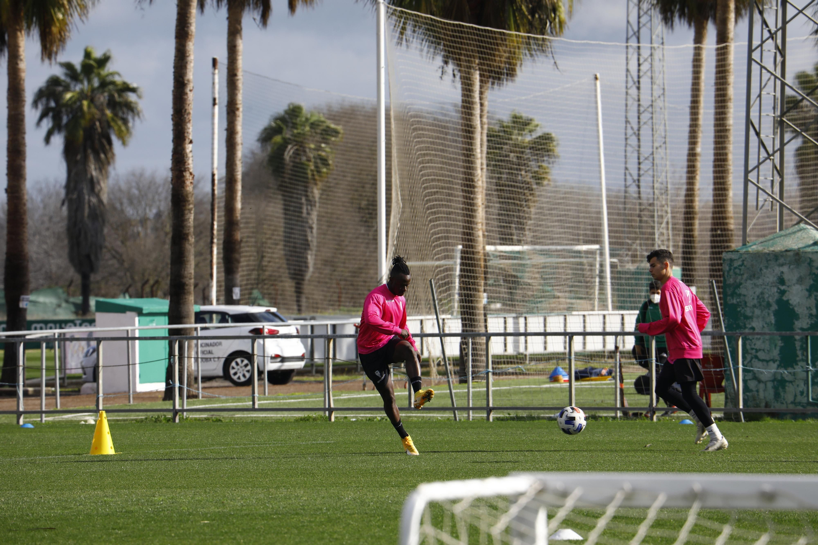Moussa Sidibé ya se entrena con el Córdoba CF