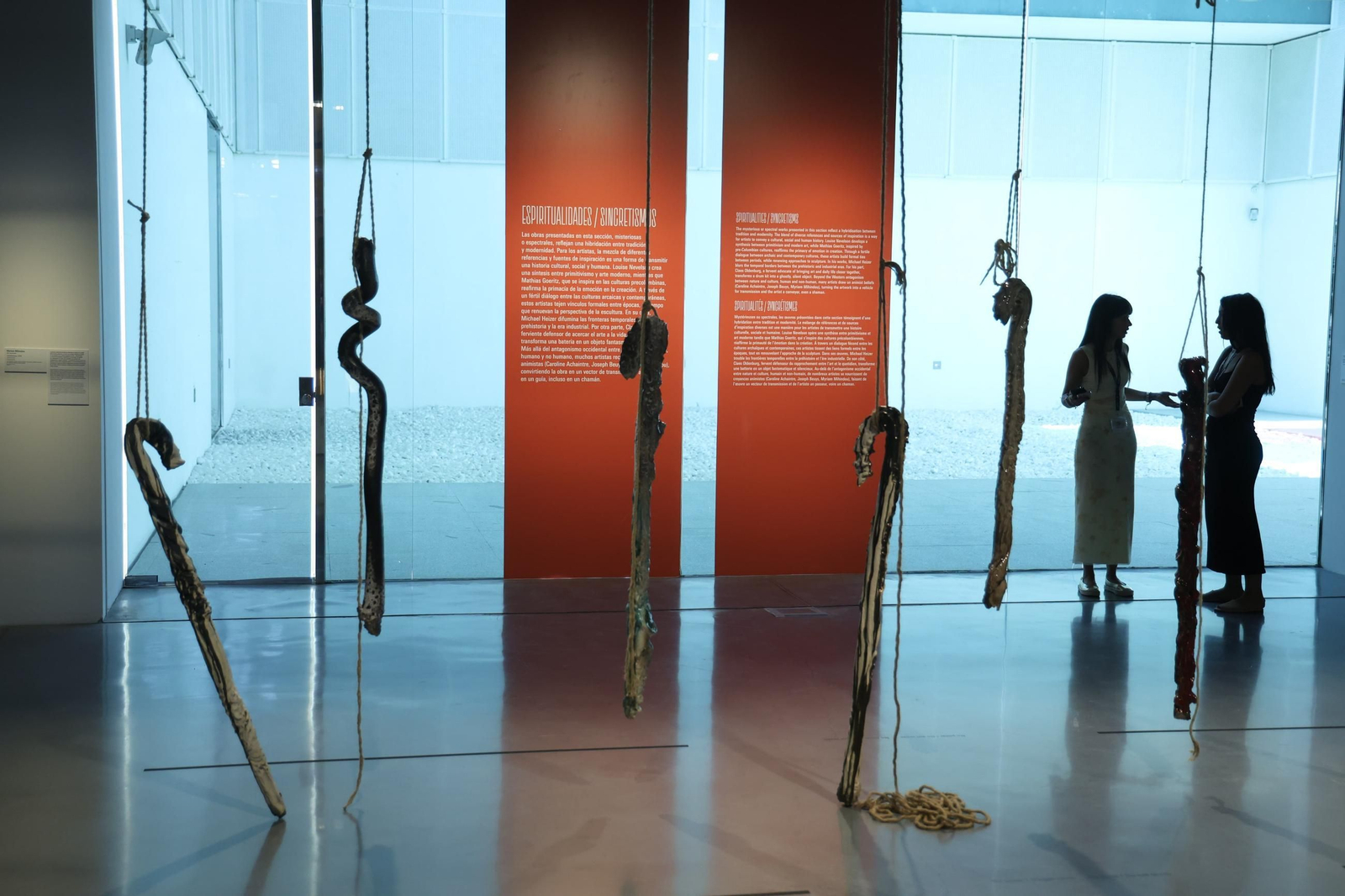 El Museo Pompidou de Málaga inaugura la exposición 'Miradas de artista', en imágenes