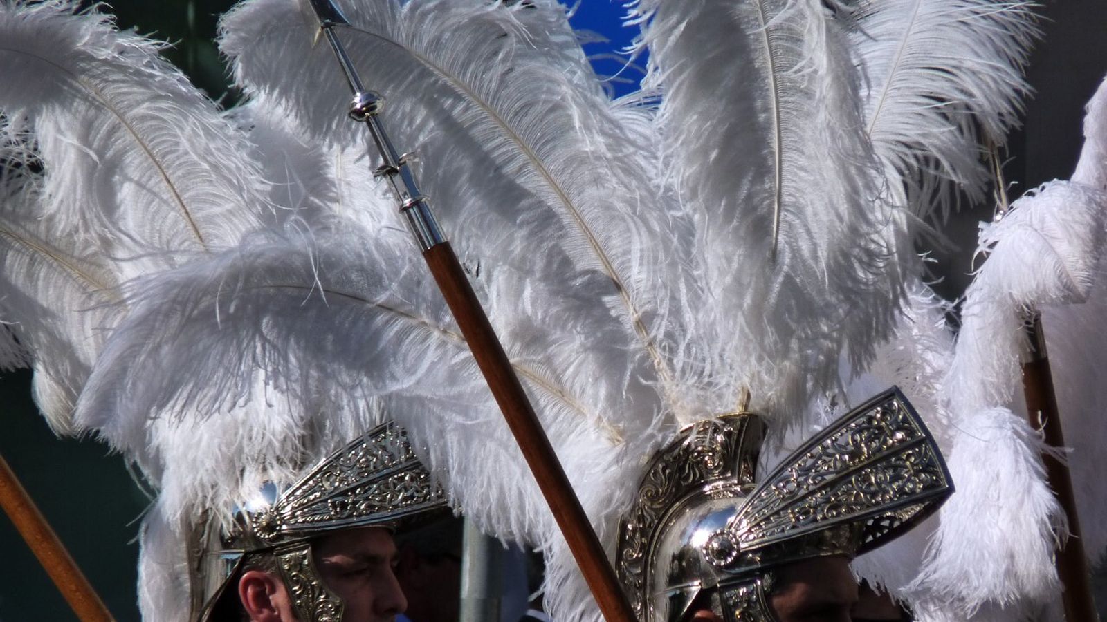 Los armaos de la Macarena en la mañana del Viernes Santo.