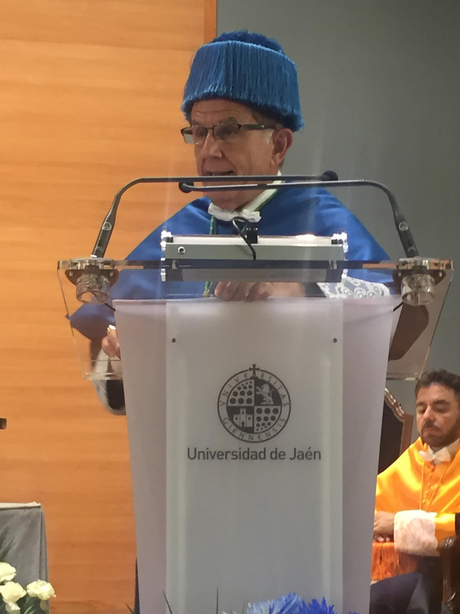 Antonio Pascual, investido doctor honoris causa por la Universidad de Jaén