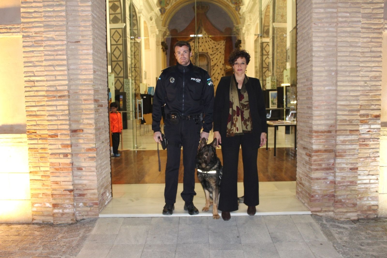 Zadhir entrena para ser policía.