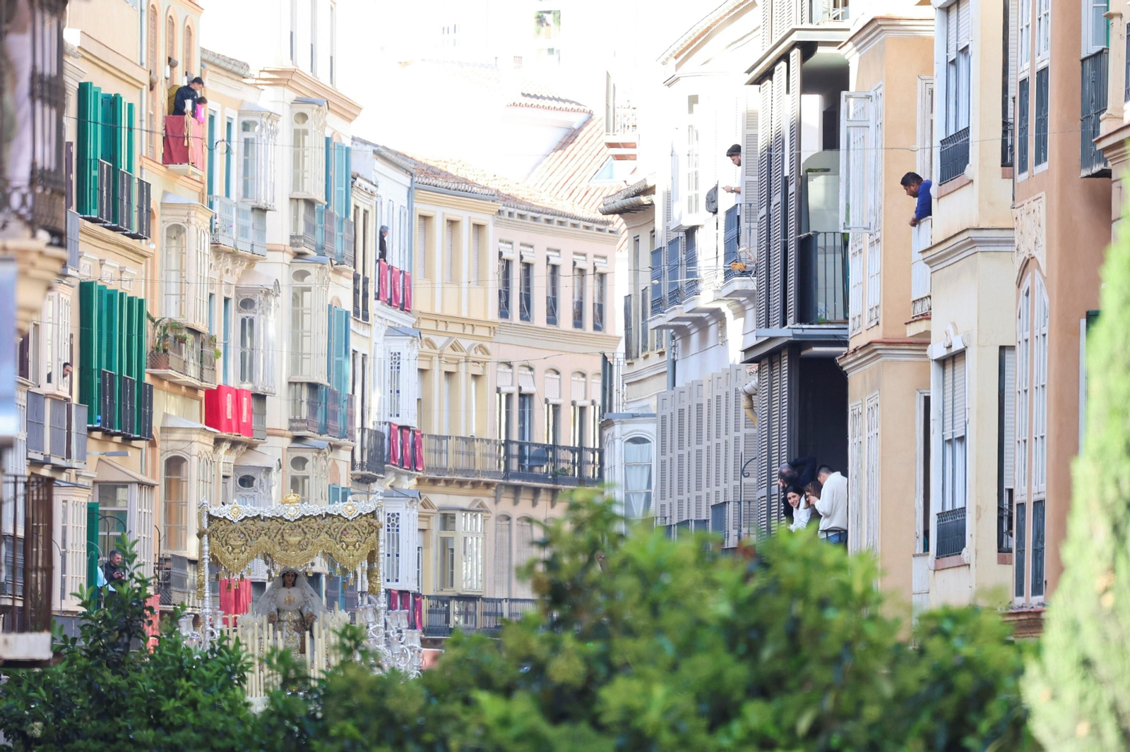 El Rocío en el Martes Santo de Málaga, en fotos