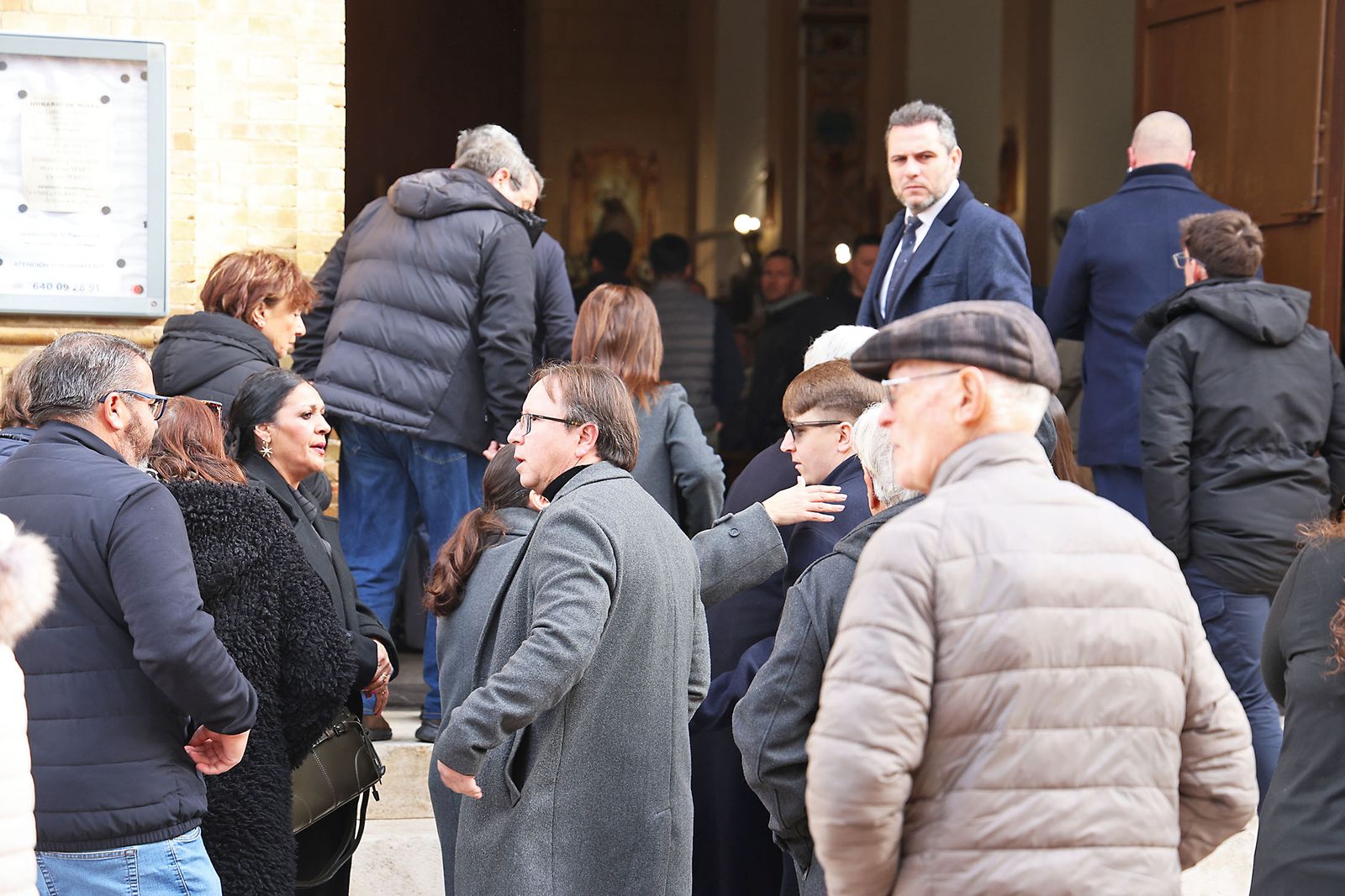 Las fotografías del emotivo adiós a Natividad de la Torre, la abuela onubense fallecida en Adamuz