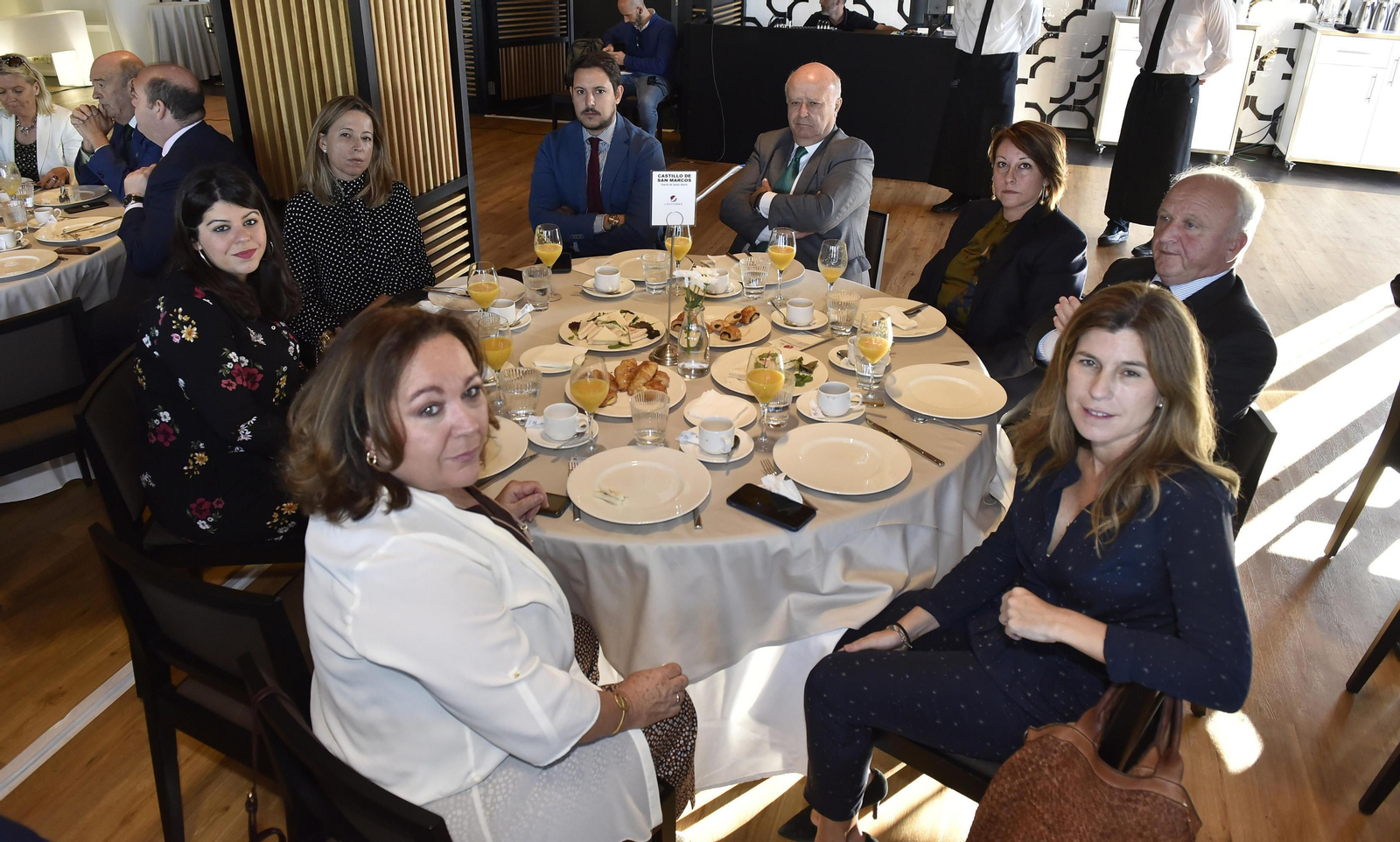 El Desayuno Informativo del Grupo Joly con Juan Espadas, en imágenes