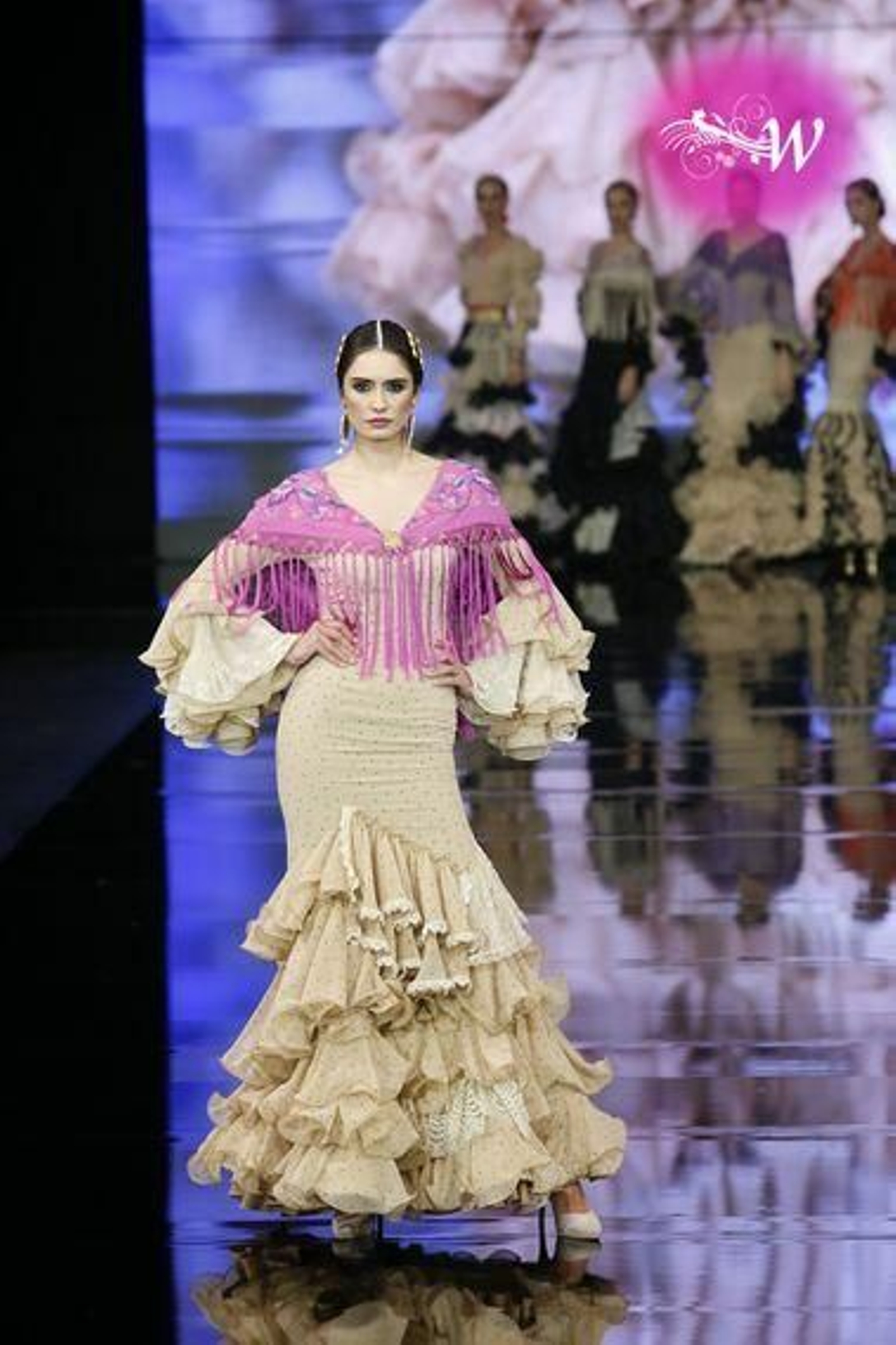 Aurora Gaviño homenajea a María Jiménez: todas las fotos del desfile en SIMOF 2020