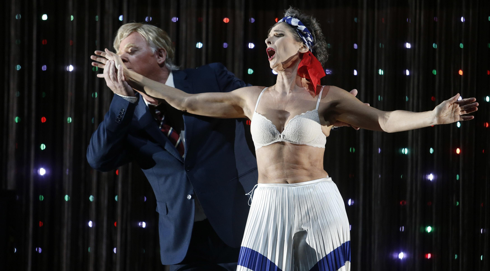 Las imágenes de la ópera 'El dictador'