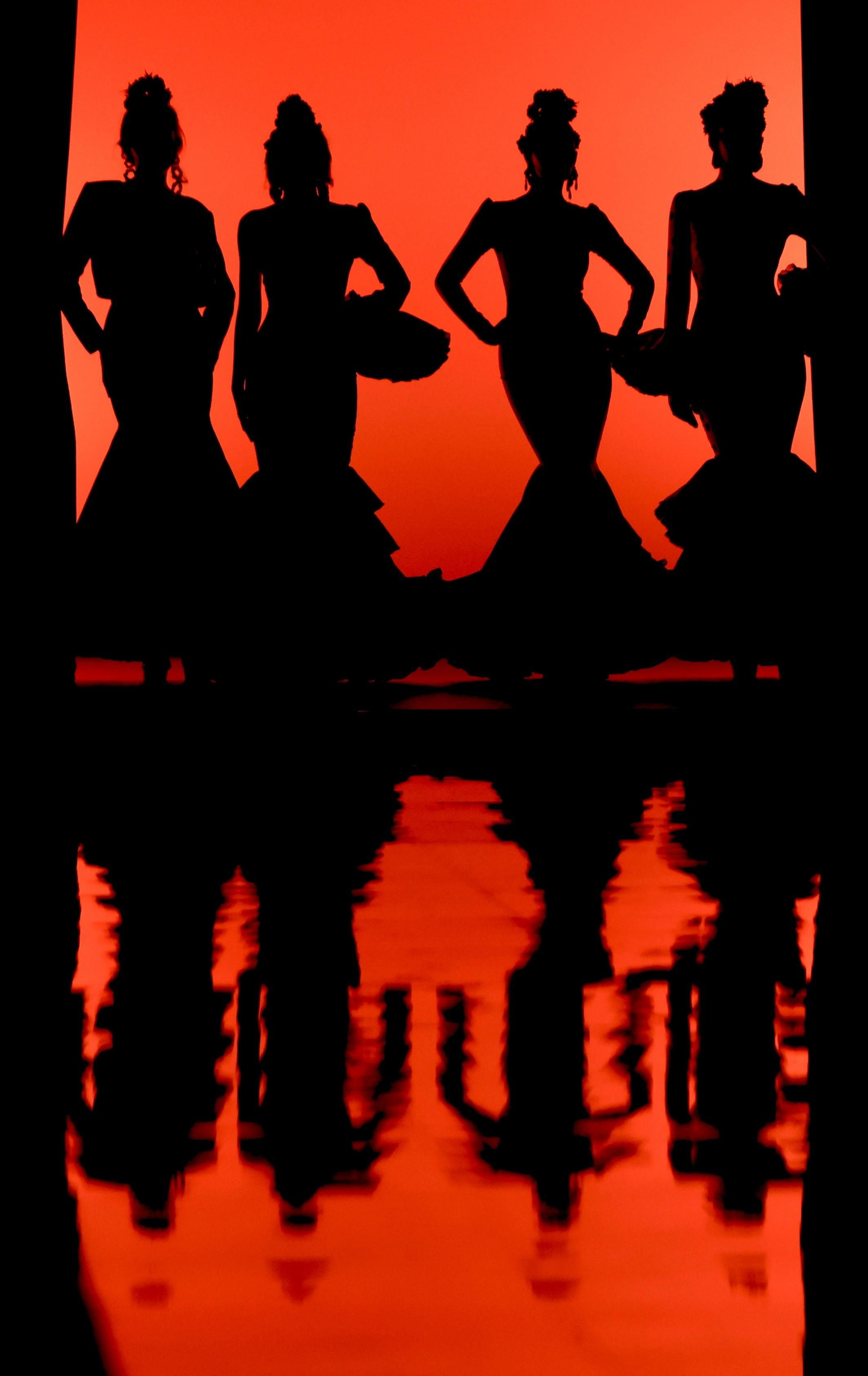 Desfile de Rosa Pedroche en SIMOF, todas las fotos