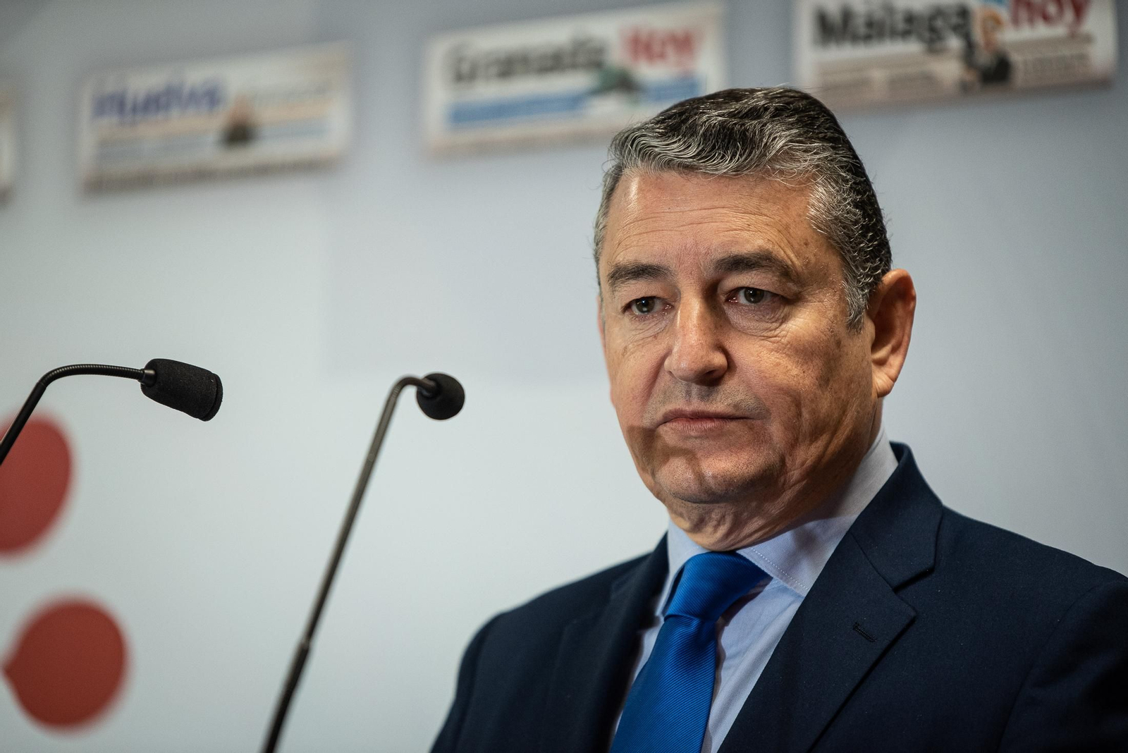 Imágenes del desayuno-coloquio con Antonio Sanz en el Foro Joly Andalucía celebrado en la Lonja de la Innovación del Puerto de Huelva