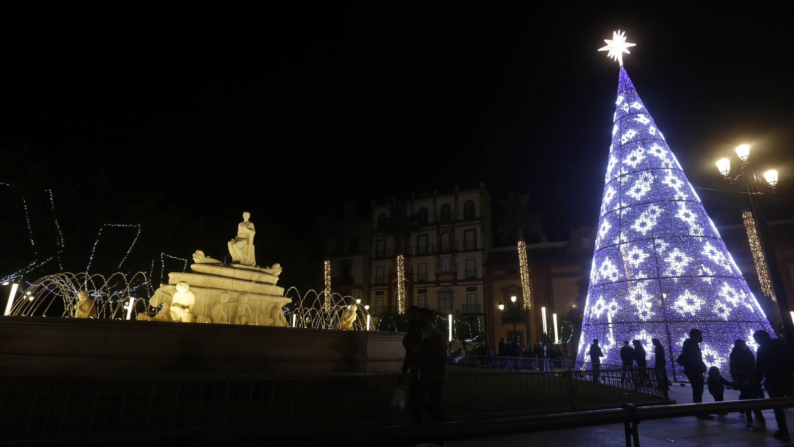 Las imágenes del encendido de las luces de navidad en el centro de Sevilla