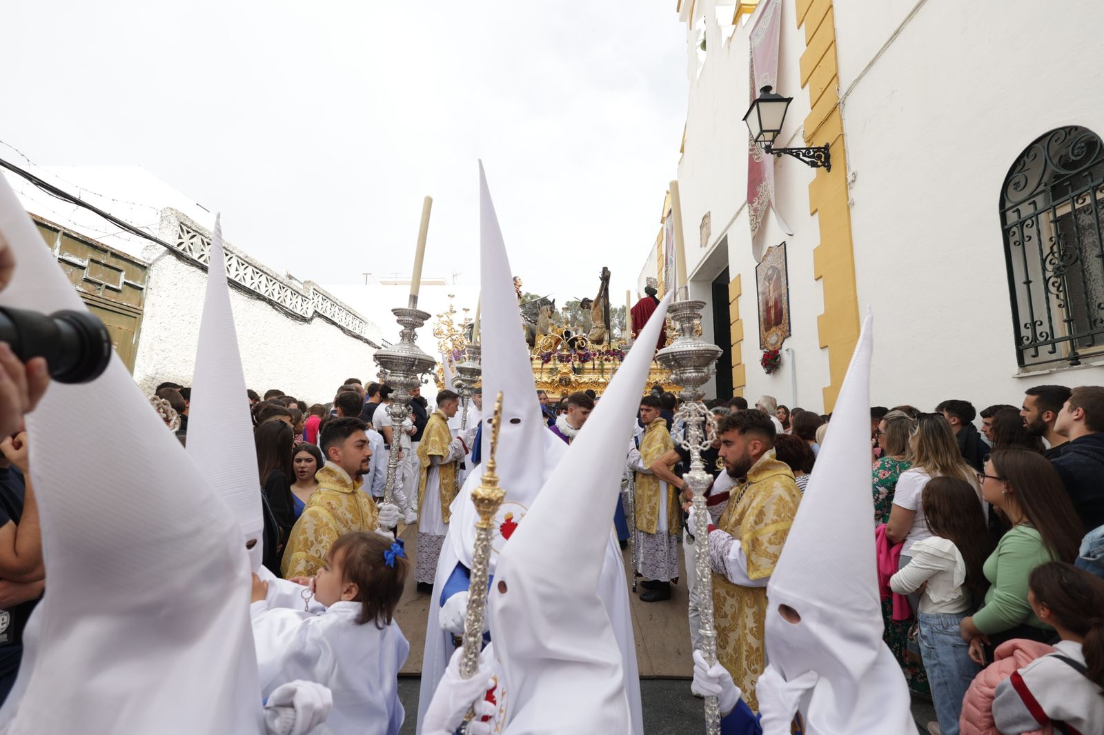 Martes Santo: la Hermandad de La Lanzada en imágenes