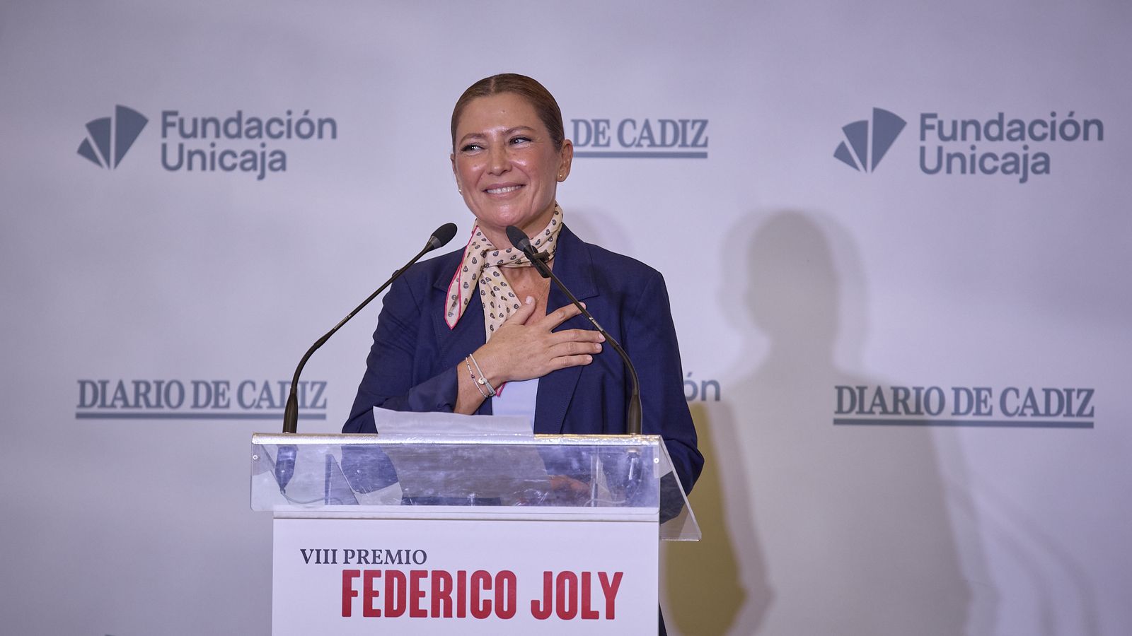 Las imágenes de la entrega del VIII Premio Federico Joly a Sara Baras en Cádiz