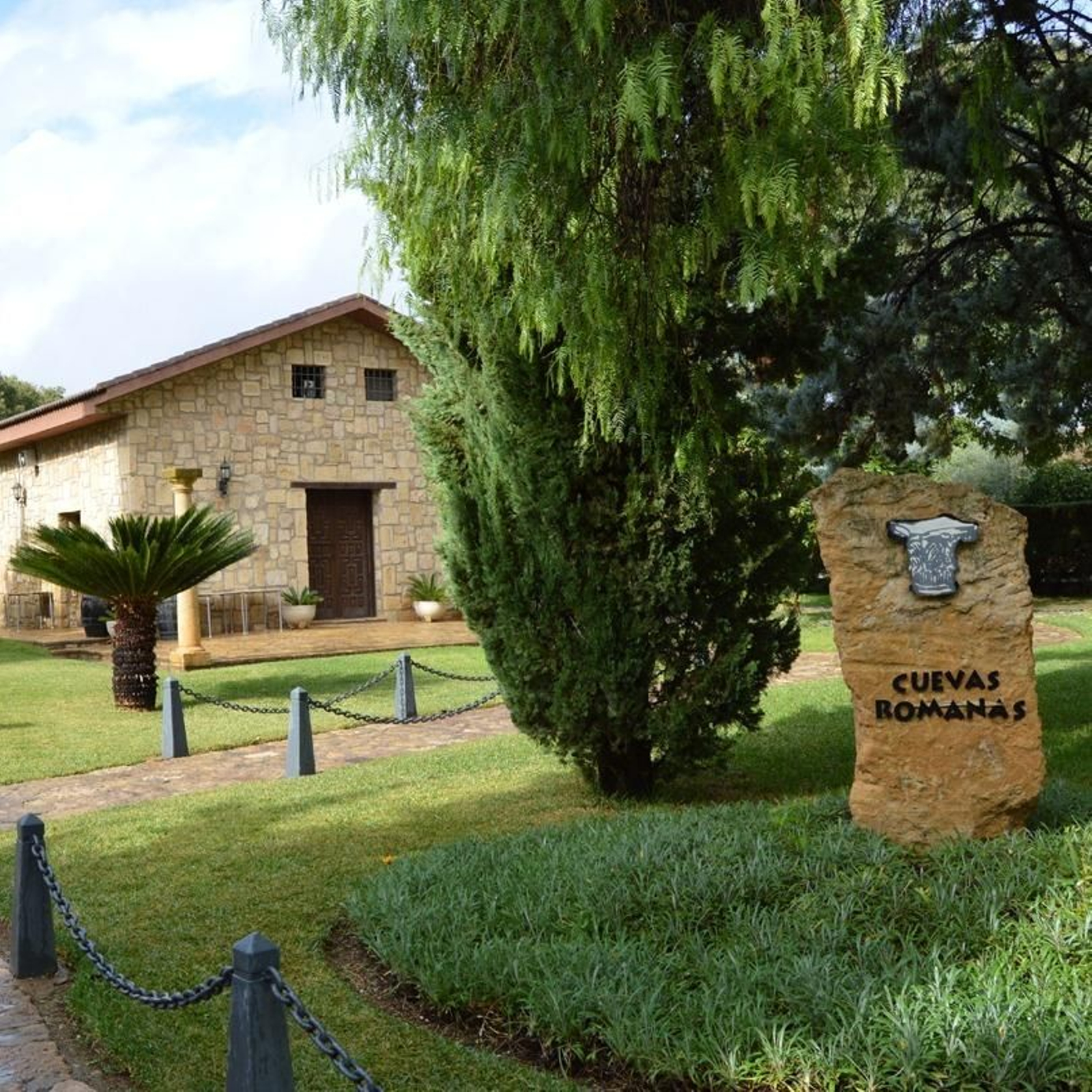 Restaurante Cuevas Romanas.