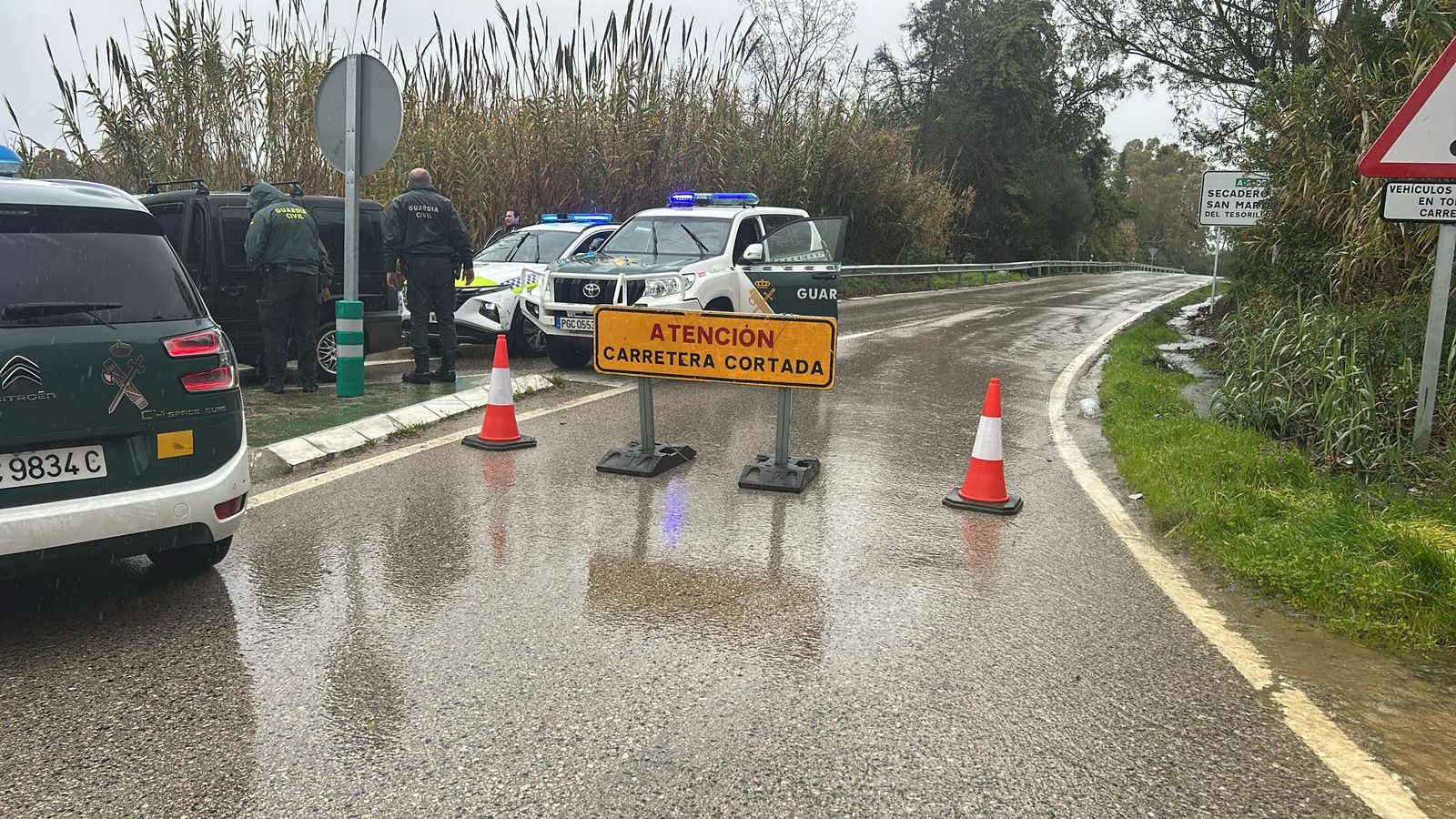 La A-2102, cortada este miércoles.