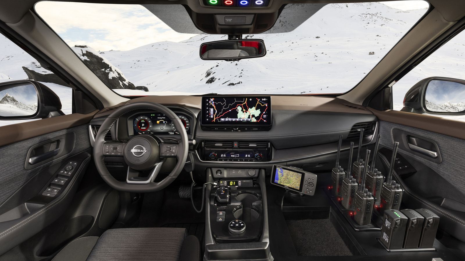 El puesto de conducción del X-Trail también se adapta a las tareas de vehículo de rescate.