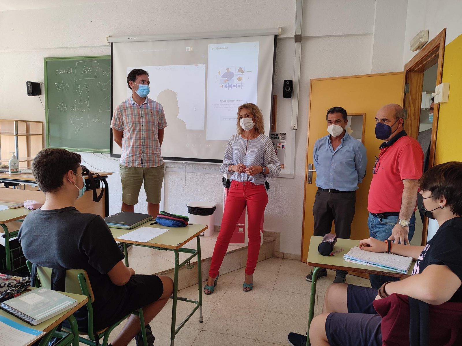 Visita de la delegada al instituto López-Neyra de Córdoba.