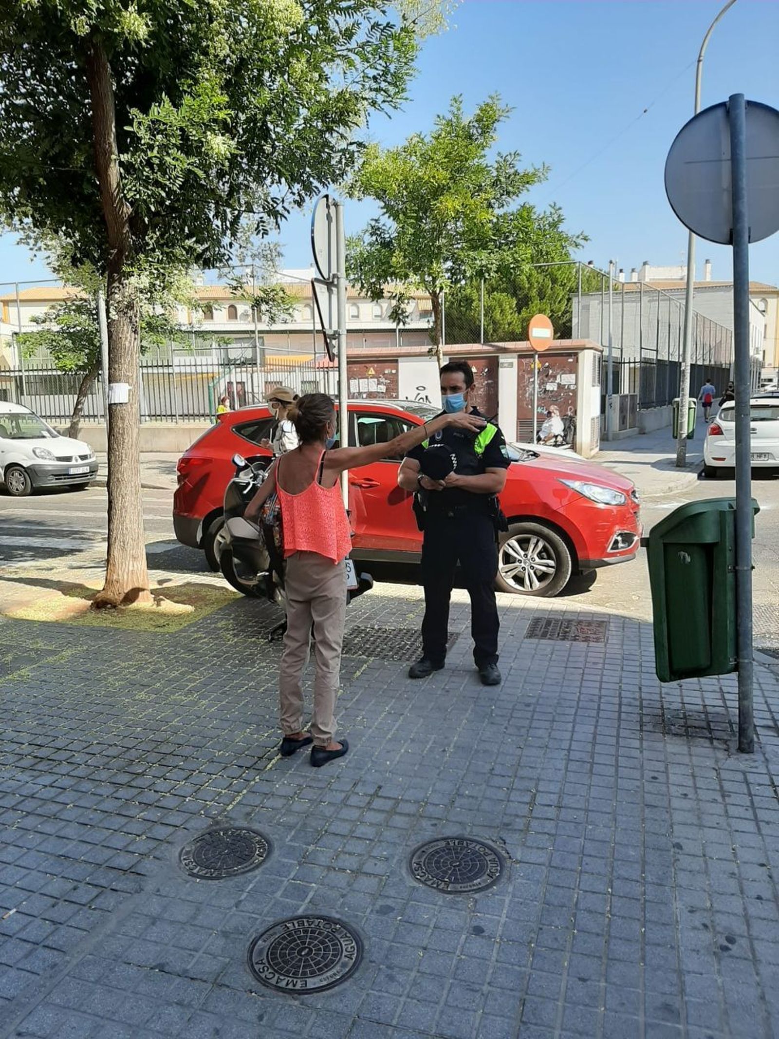 Las fotos del primer día de uso obligatorio de las mascarillas en Córdoba
