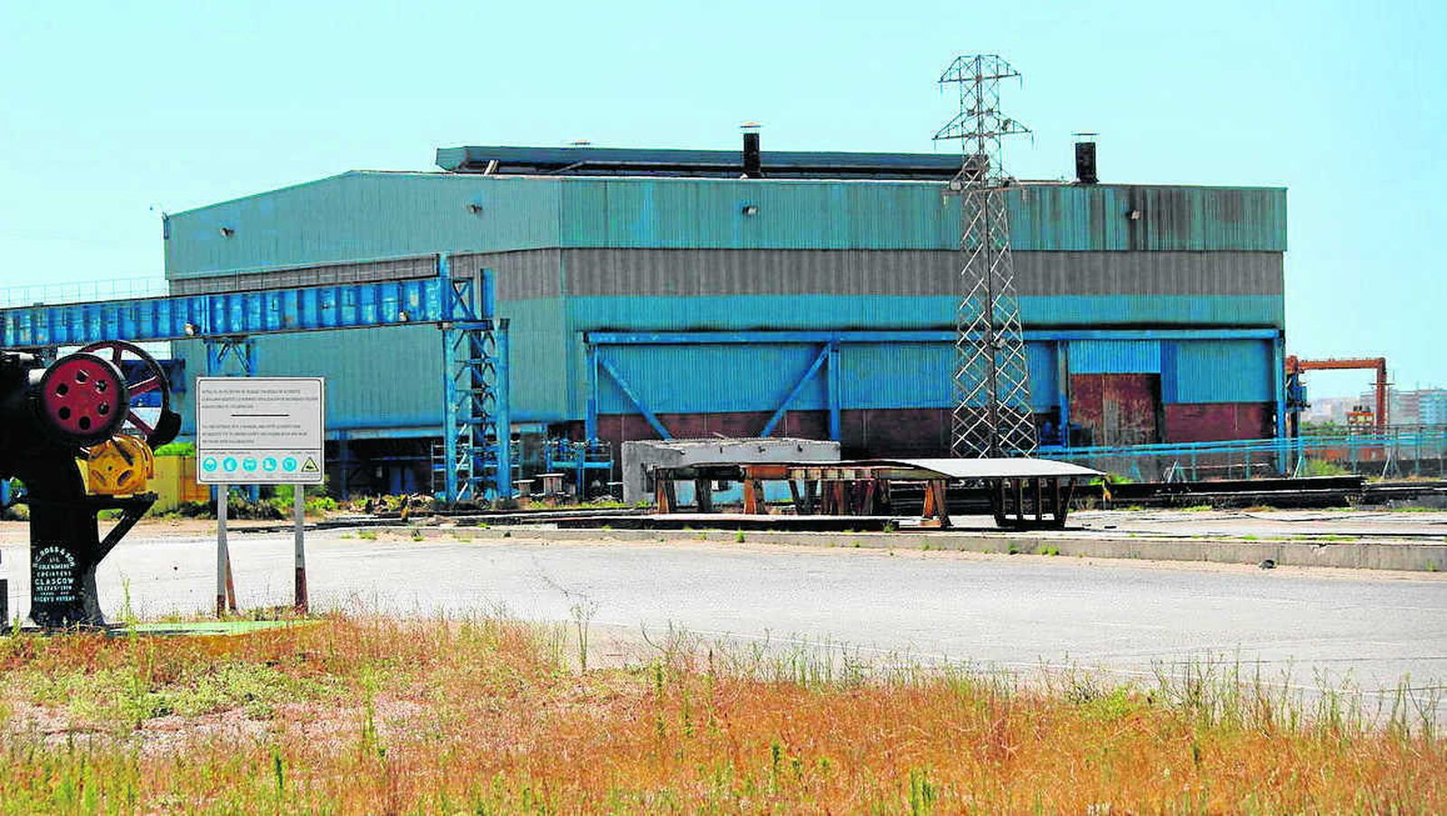 Imagen actual de la nave ubicada en suelo de Navantia, en Puerto Real.