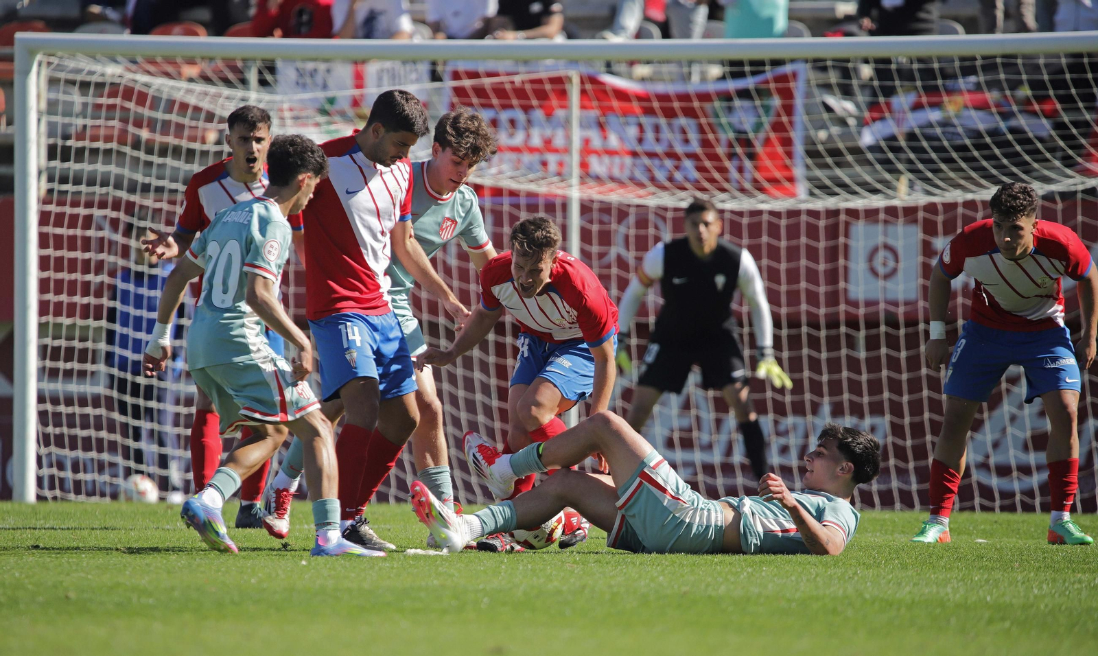 Las mejores fotos del Algeciras CF - Atlético de Madrid B de Primera Federación