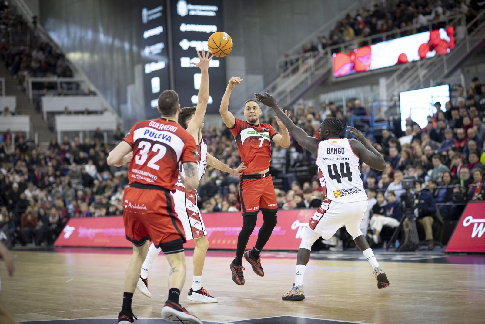 Las mejores imágenes del Covirán Granada-Casademunt Zaragoza