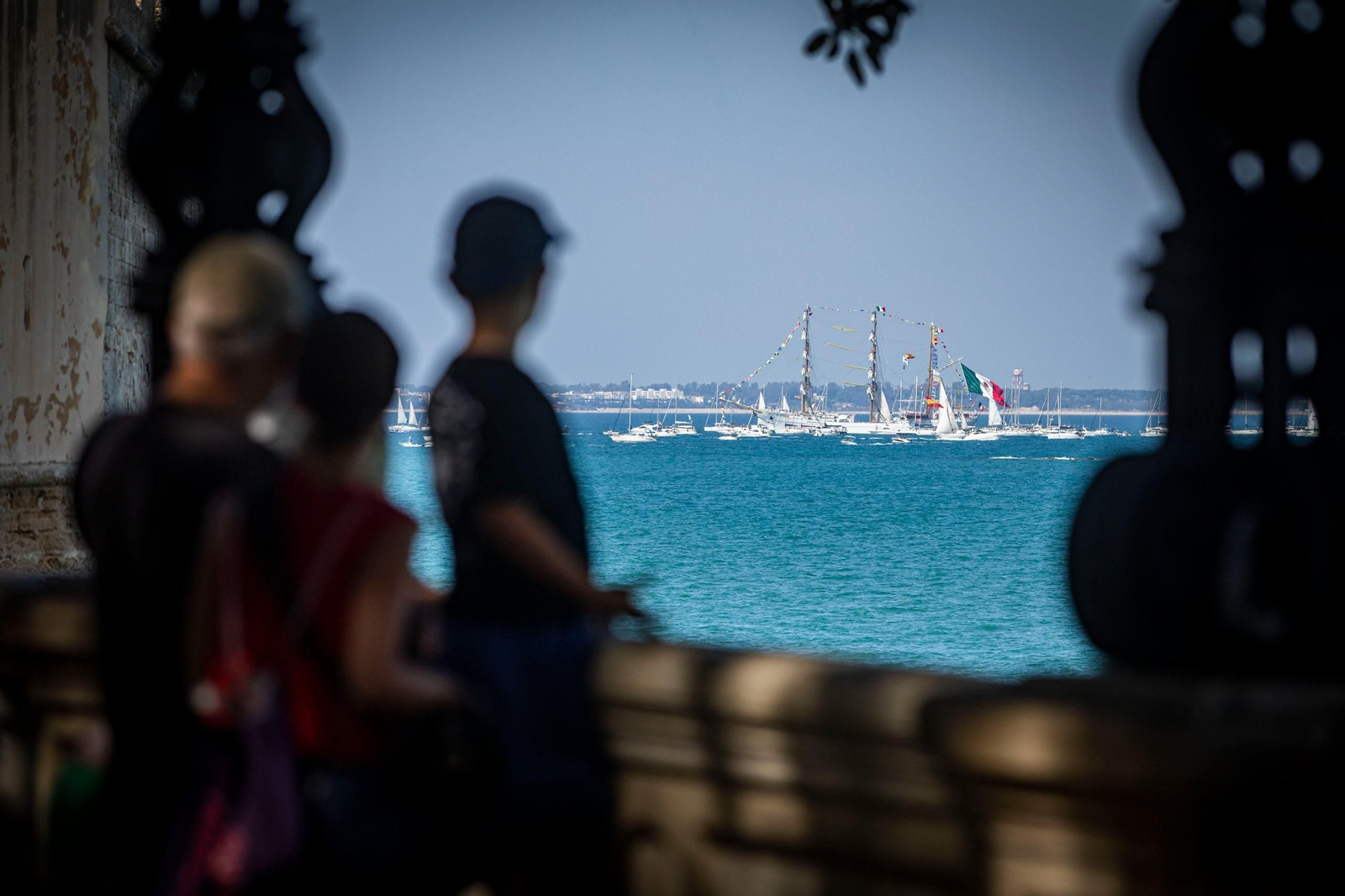 Una mirada a la despedida de Cádiz a la Gran Regata