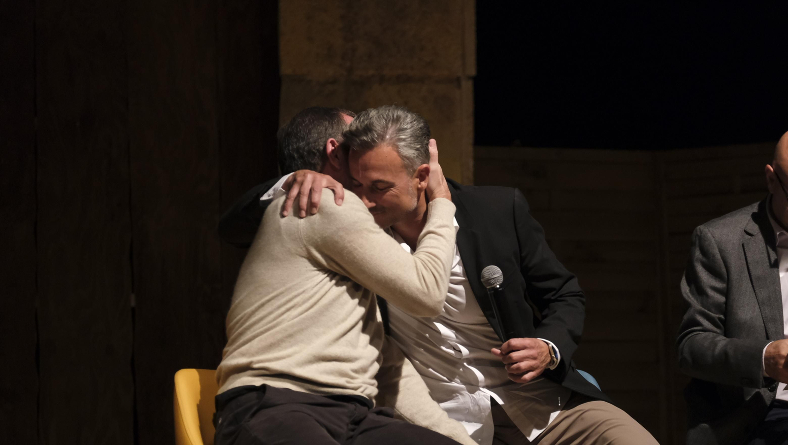 Imágenes de El Diario de los Libros, con Amós Milton