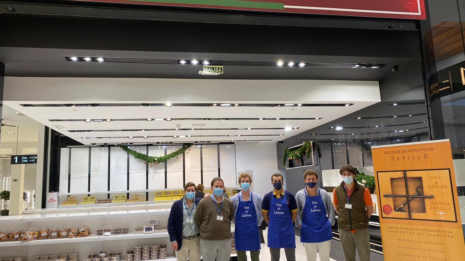 Las monjas elaboran artesanalmente estos dulces que ahora se venden en Los Arcos.