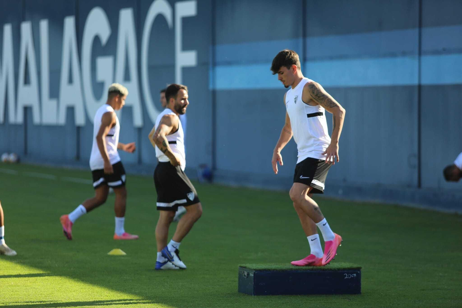 El Málaga de José Alberto ya trabaja en el césped