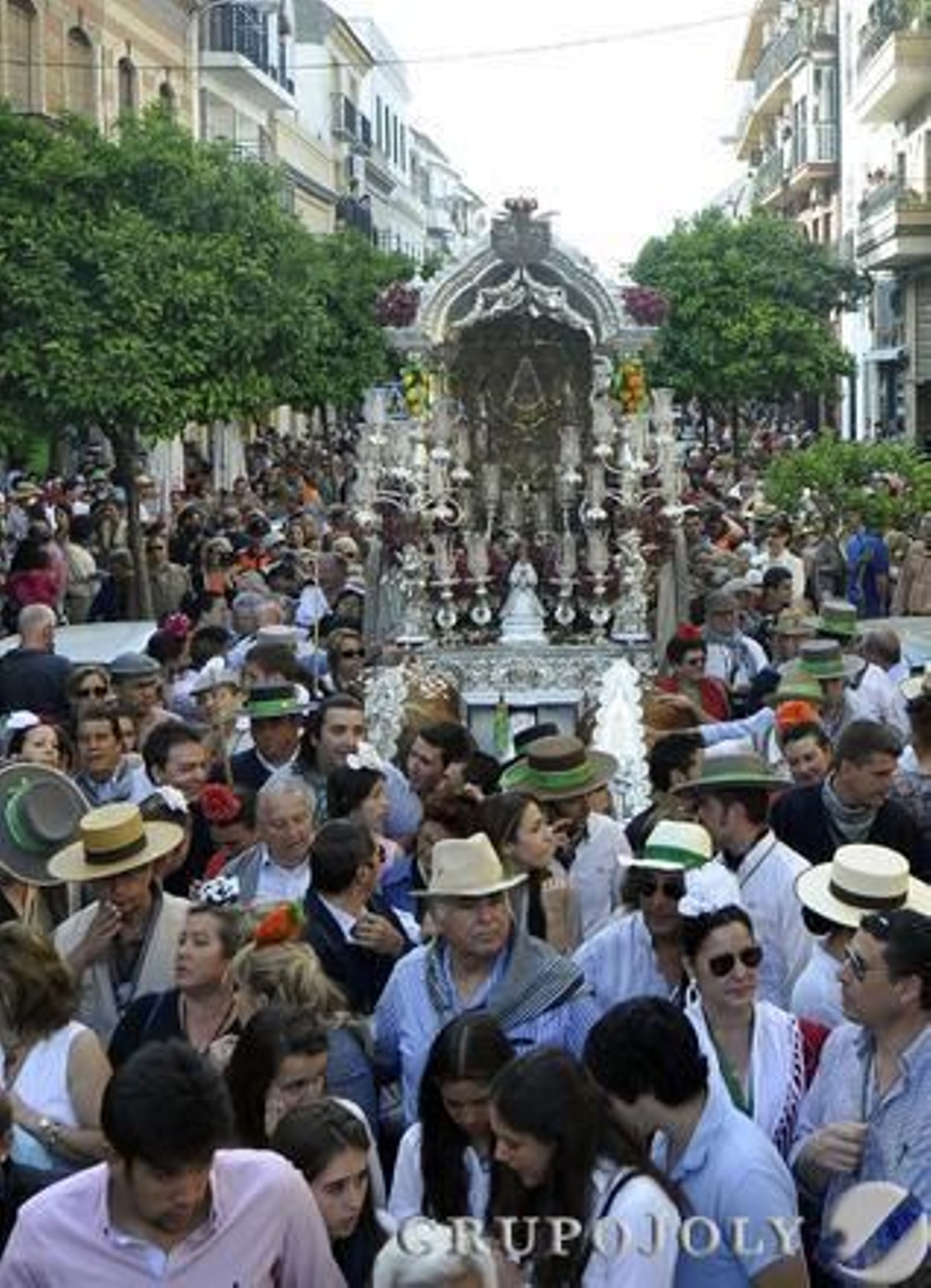 Triana, de camino al Rocío