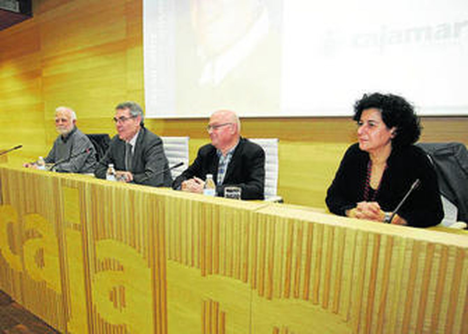Celso Ortiz, acompañado por Jerónimo Molina, Alfonso Berlanga y María Saida Gutiérrez.