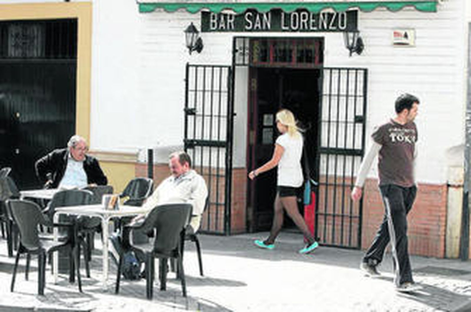 El bar San Lorenzo, uno de los muchos que existen en Sevilla con origen montañés.