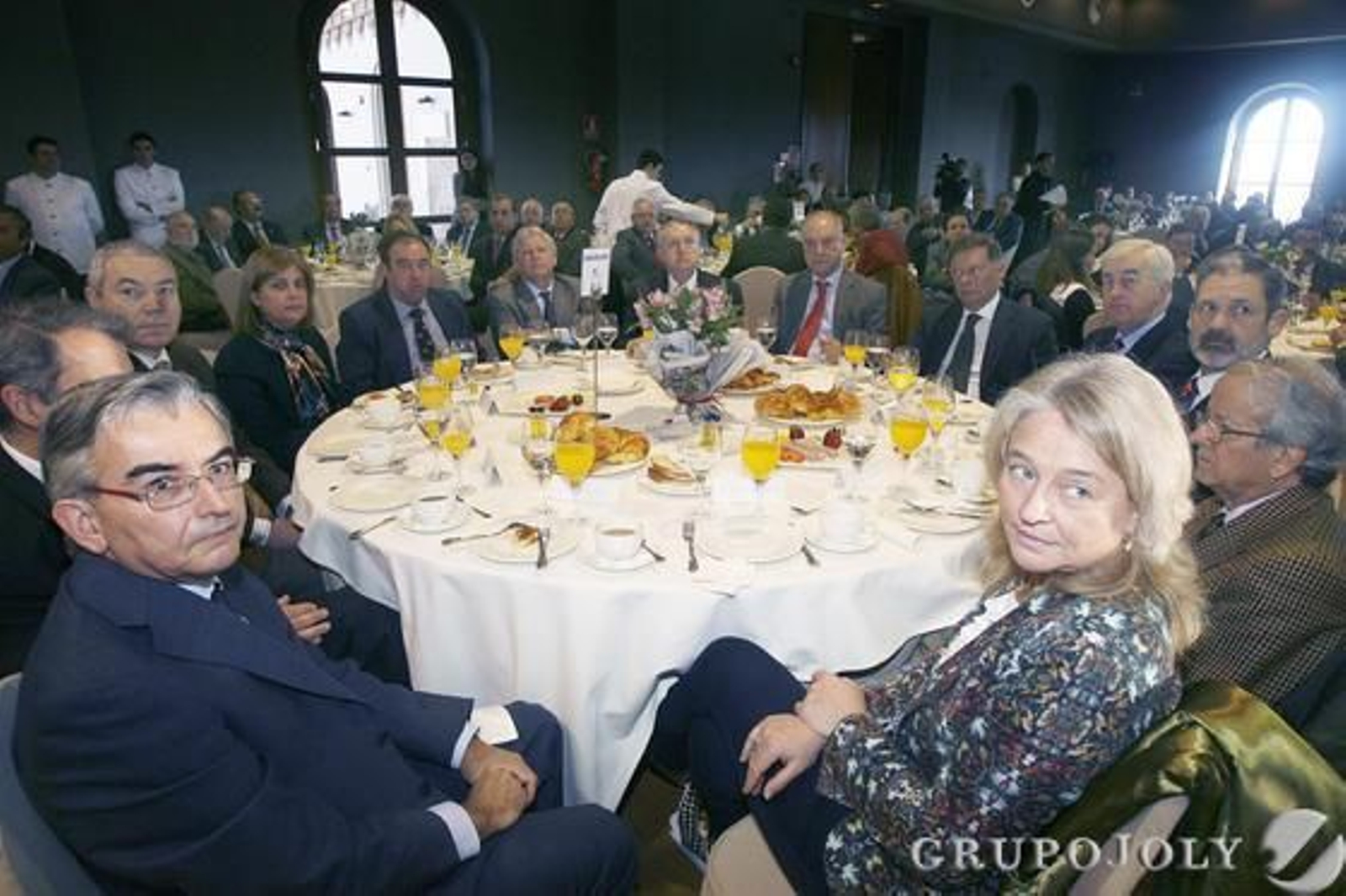 José Joaquín León, José Atalaya, Antonio Tocón, Mª José García-Pelayo, Tomás Valiente, Ernesto Marín, José Blas Fernández, Jorge Ramos, José Manuel Pascual, Ángel Juan Pascual, Vicente Pablo Ortells, Ildefonso Marqués, Mercedes Colombo.

Foto: Joaquín Pino