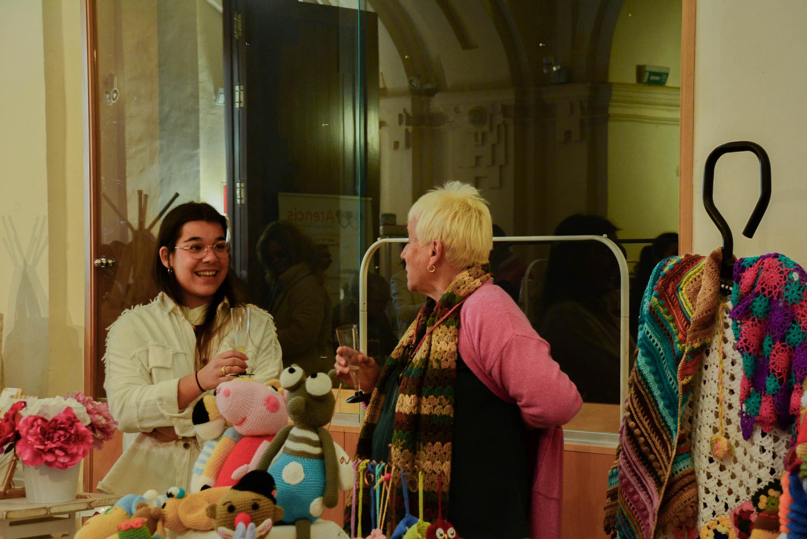 Las mejores imágenes del mercadillo solidario de la Asociación San Rafael Alzheimer de Córdoba Las mejores imágenes del mercadillo solidario de la Asociación San Rafael Alzheimer de Córdoba