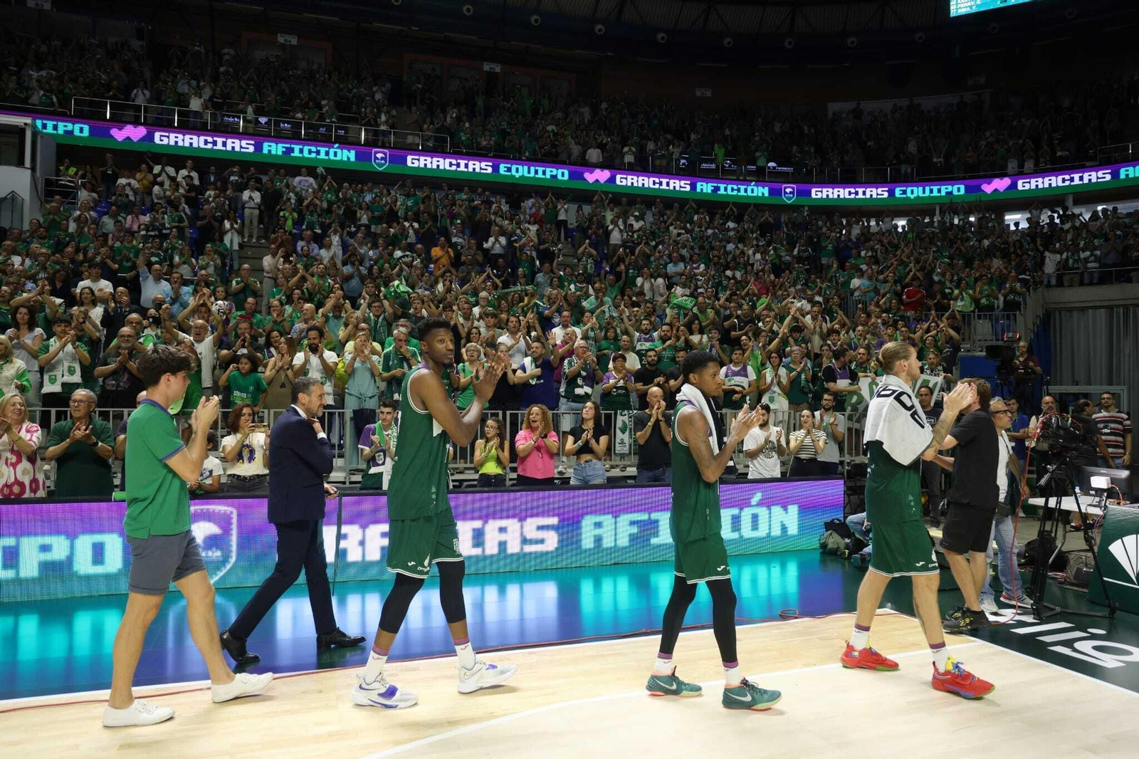 El adiós del Unicaja a la temporada, en imágenes