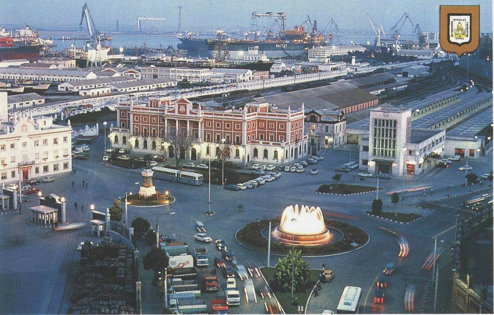 Cien años de cambios en la plaza de Sevilla de Cádiz