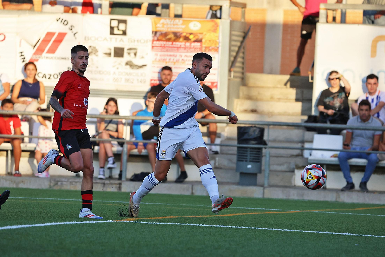 Imágenes del amistoso entre el CD Punta Umbría y el Recreativo de Huelva