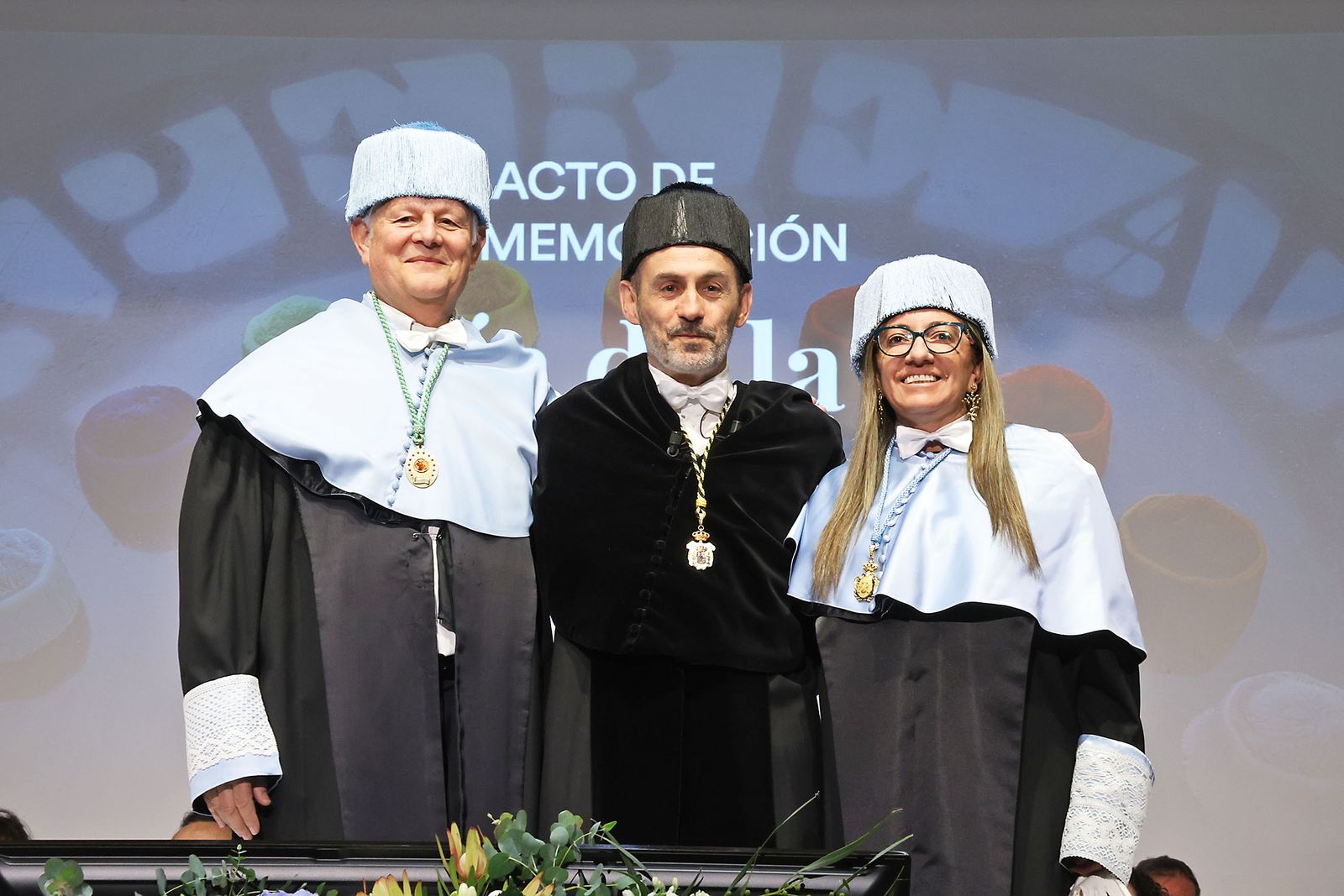 Fotografías de la investidura de los nuevos doctores y doctoras en el acto del 3 de marzo de la universidad de Huelva