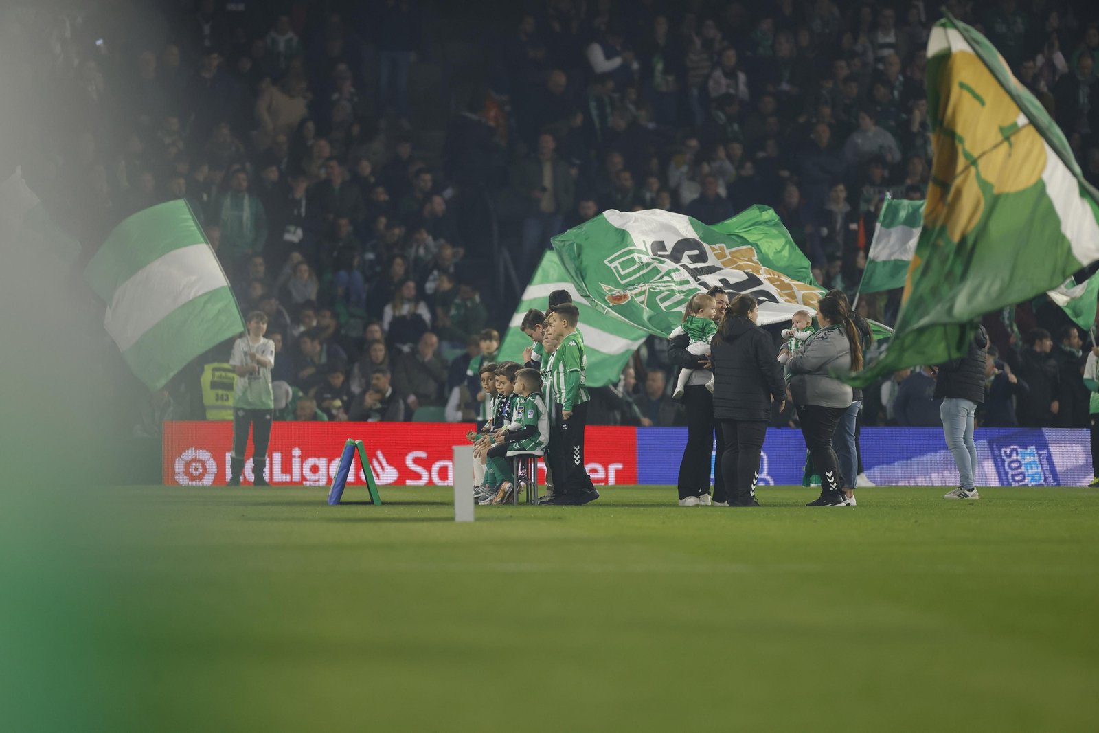 Búscate en las fotos del Betis-Celta