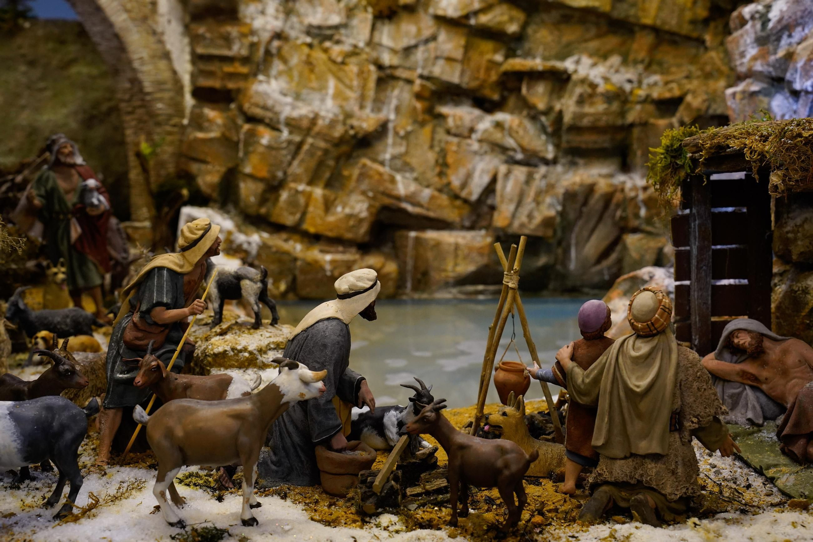 Fotos del Belén de la Asociación de Belenistas de Algeciras `Oro, Incienso y Mirra´, en la Sala del Mercado Hotel Garrido