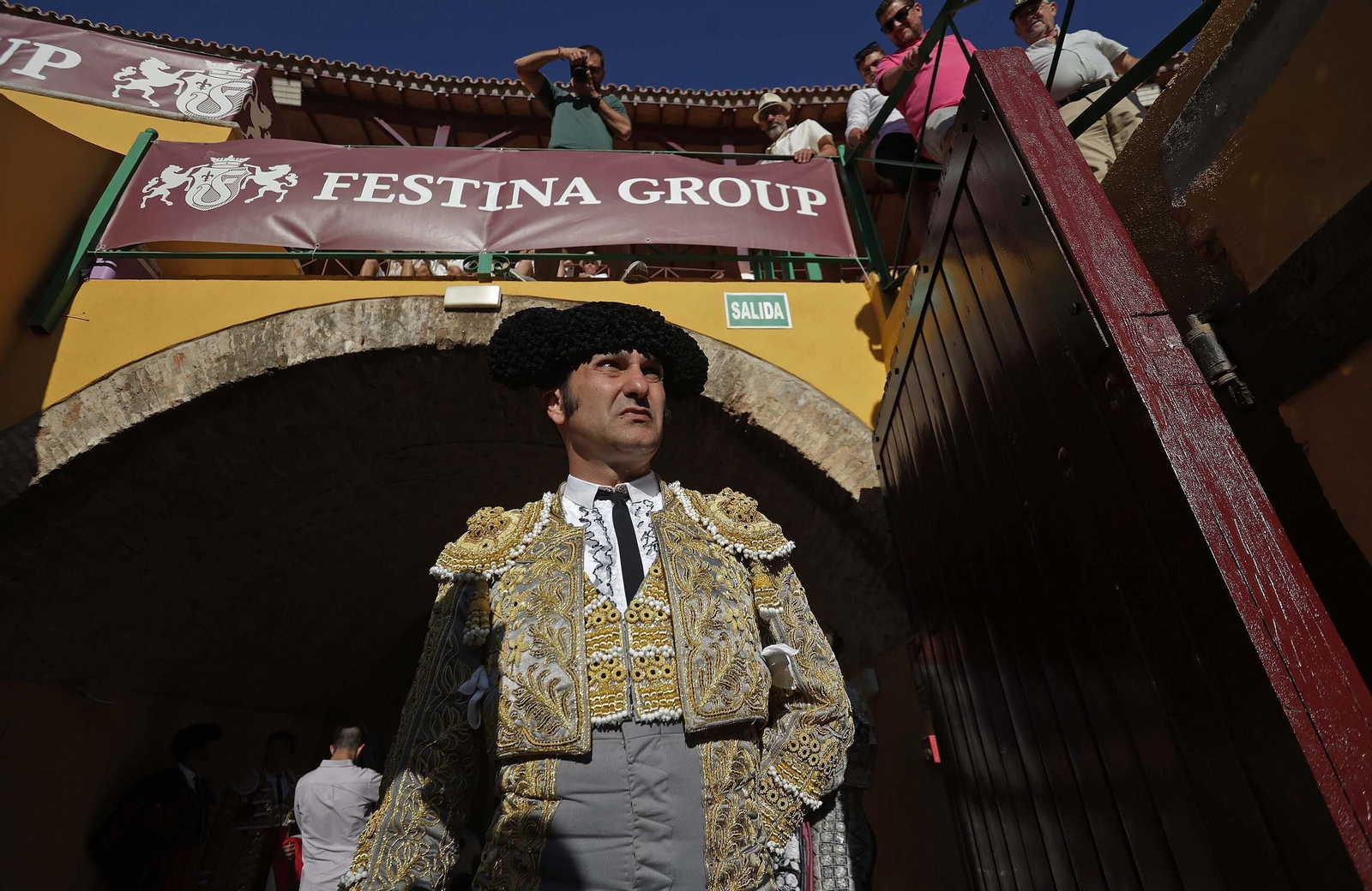 Fotos de la corrida del viernes de la Feria de La Línea: Morante de la Puebla, Talavante y David de Miranda Fotos de la corrida del viernes de la Feria de La Línea: Morante de la Puebla, Talavante y David de Miranda