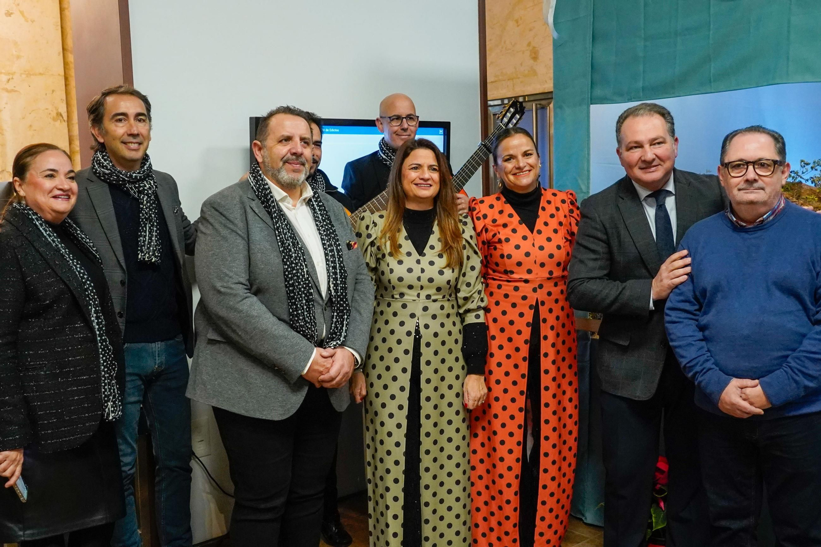Imágenes de la inauguración del Belén y la XV&nbsp;Muestra de Dulces y Vinos Navideños de la provincia de Huelva en&nbsp;la&nbsp;Diputación