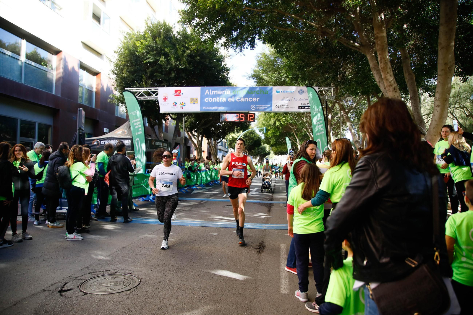 Imágenes de la Carrera contra el Cáncer de Almería