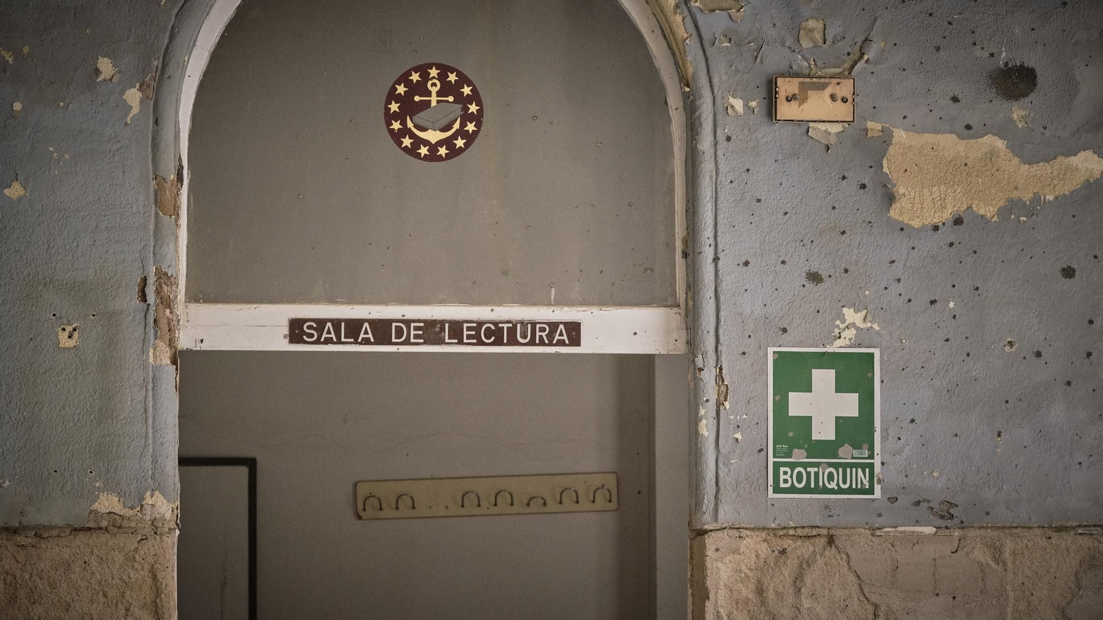 Interior del antiguo 'Instituto del Rosario' en Cádiz