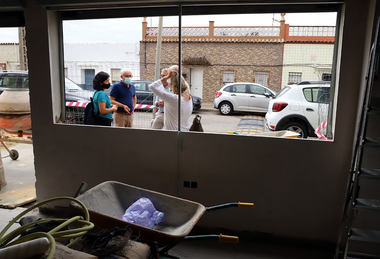 El Ayuntamiento acondiciona dos locales de calle Zahara para el emprendimiento