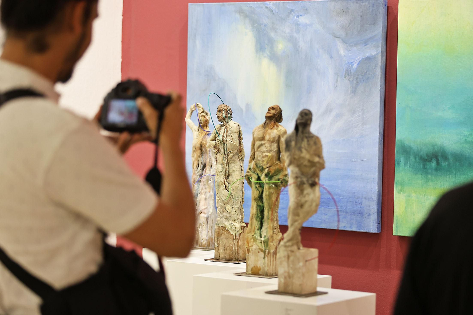 Imágenes de la inauguración de la muestra 'Camino de Perfección' del pintor Antonio Belmonte