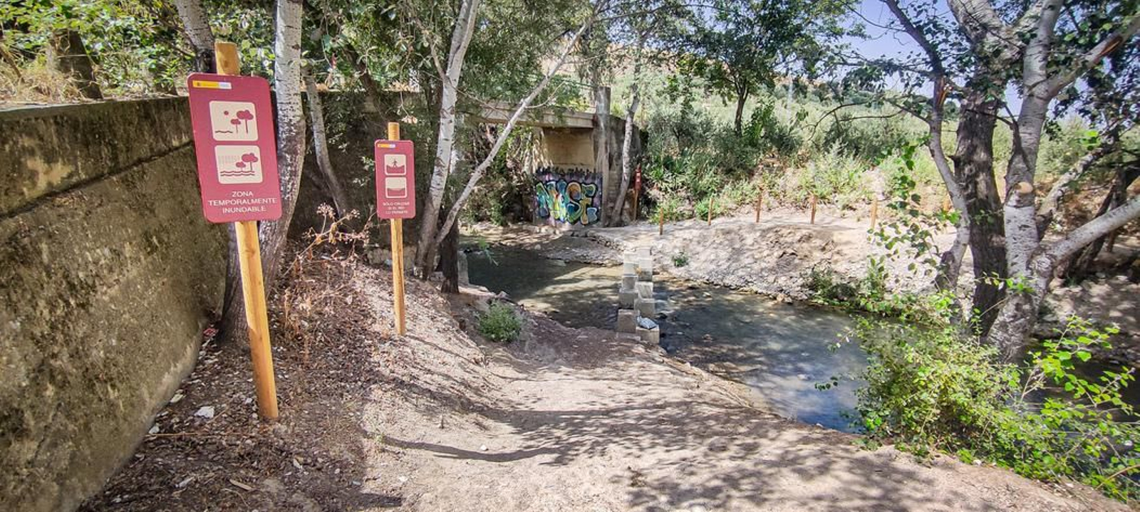 Ruta senderista y por el agua en Los Cañones de Río Frío de Jaén
