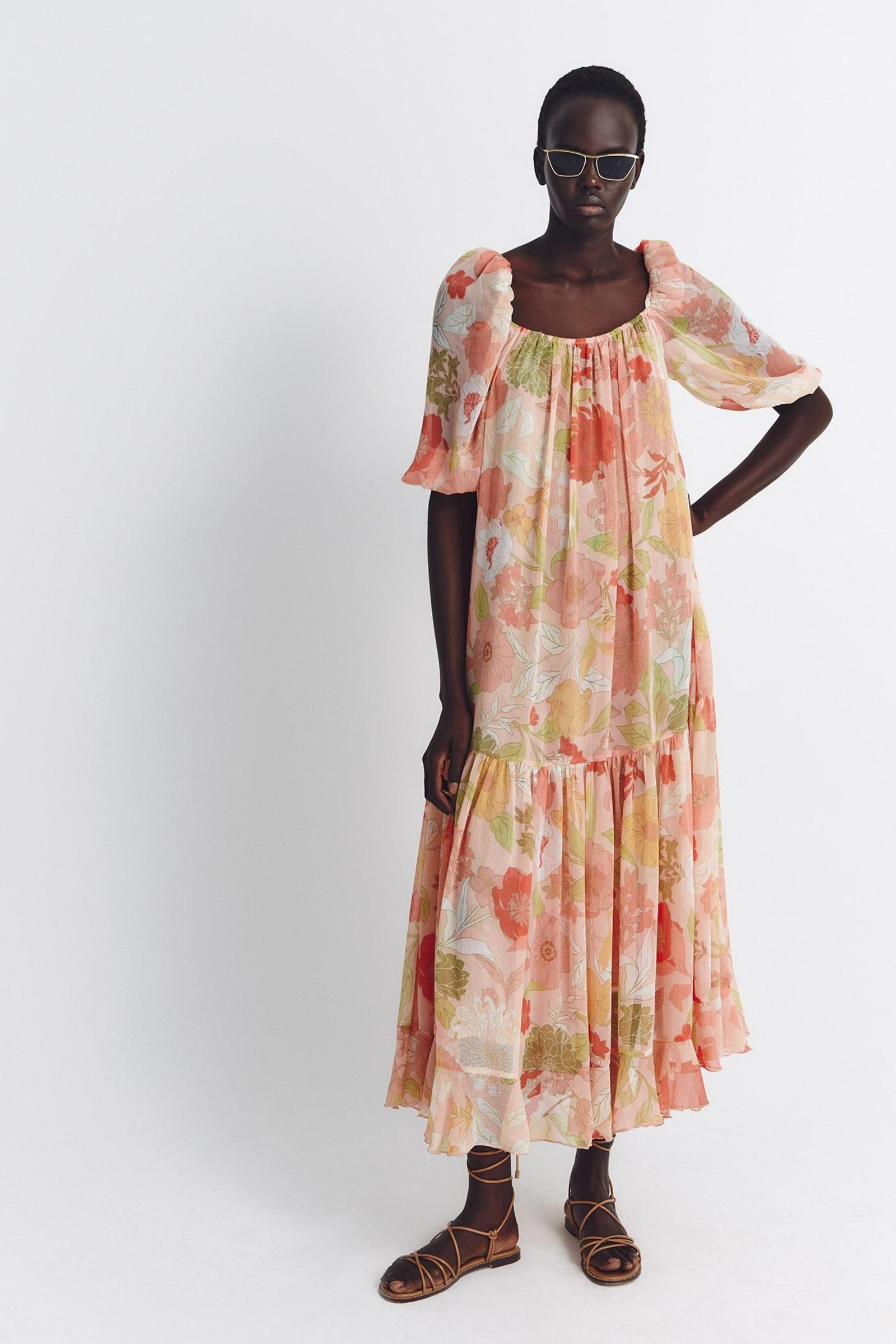 Vestido estampado de flores de Sfera.