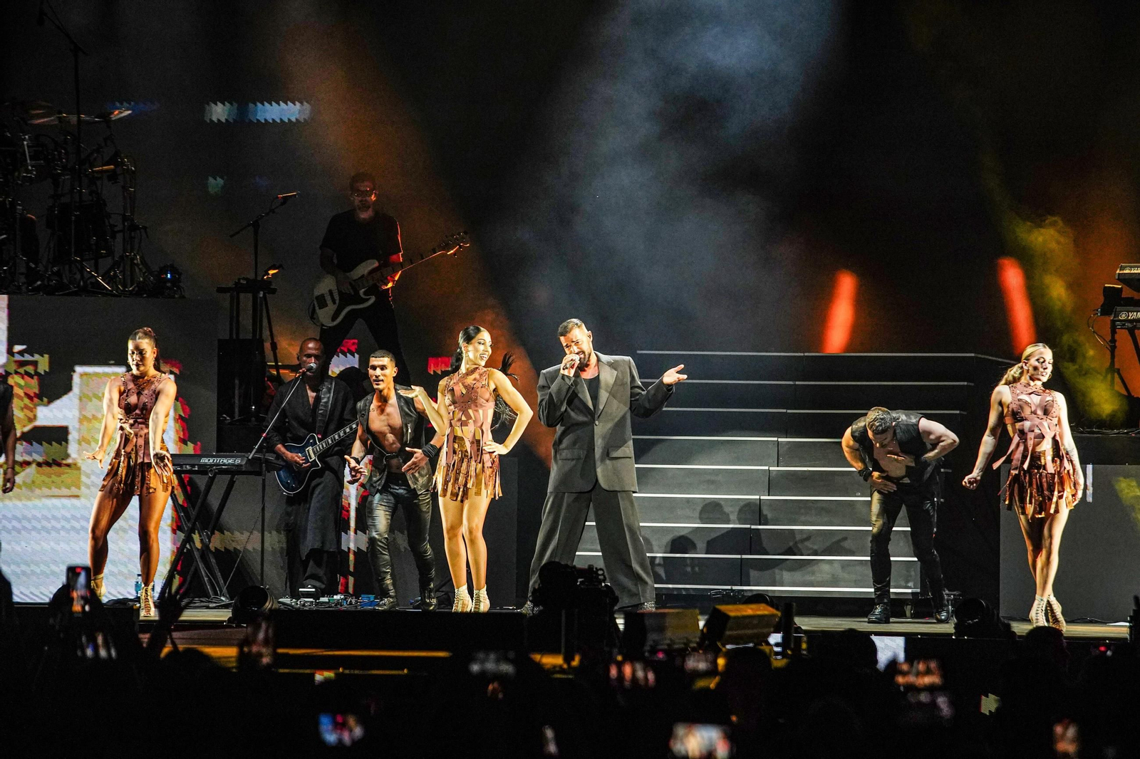 Ricky Martin hace vibrar a su público en la Plaza de Toros