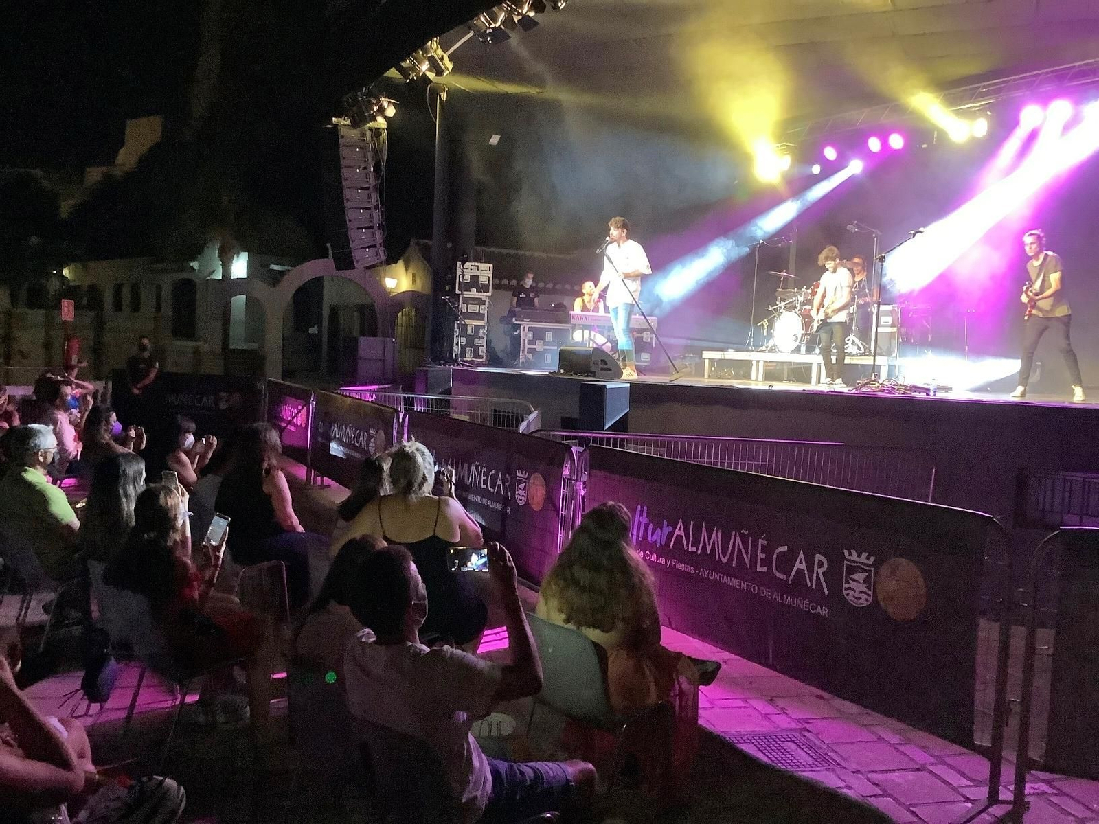 Cepeda abrió con éxito el calendario de conciertos de las fiestas patronales de Almuñécar