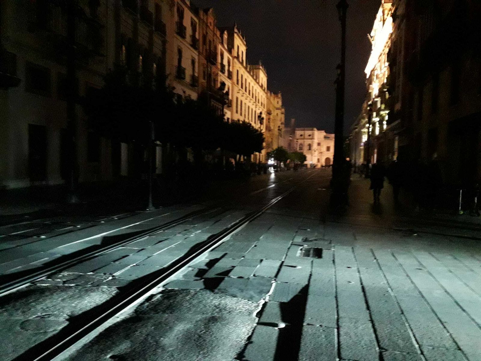 Sevilla, a oscuras