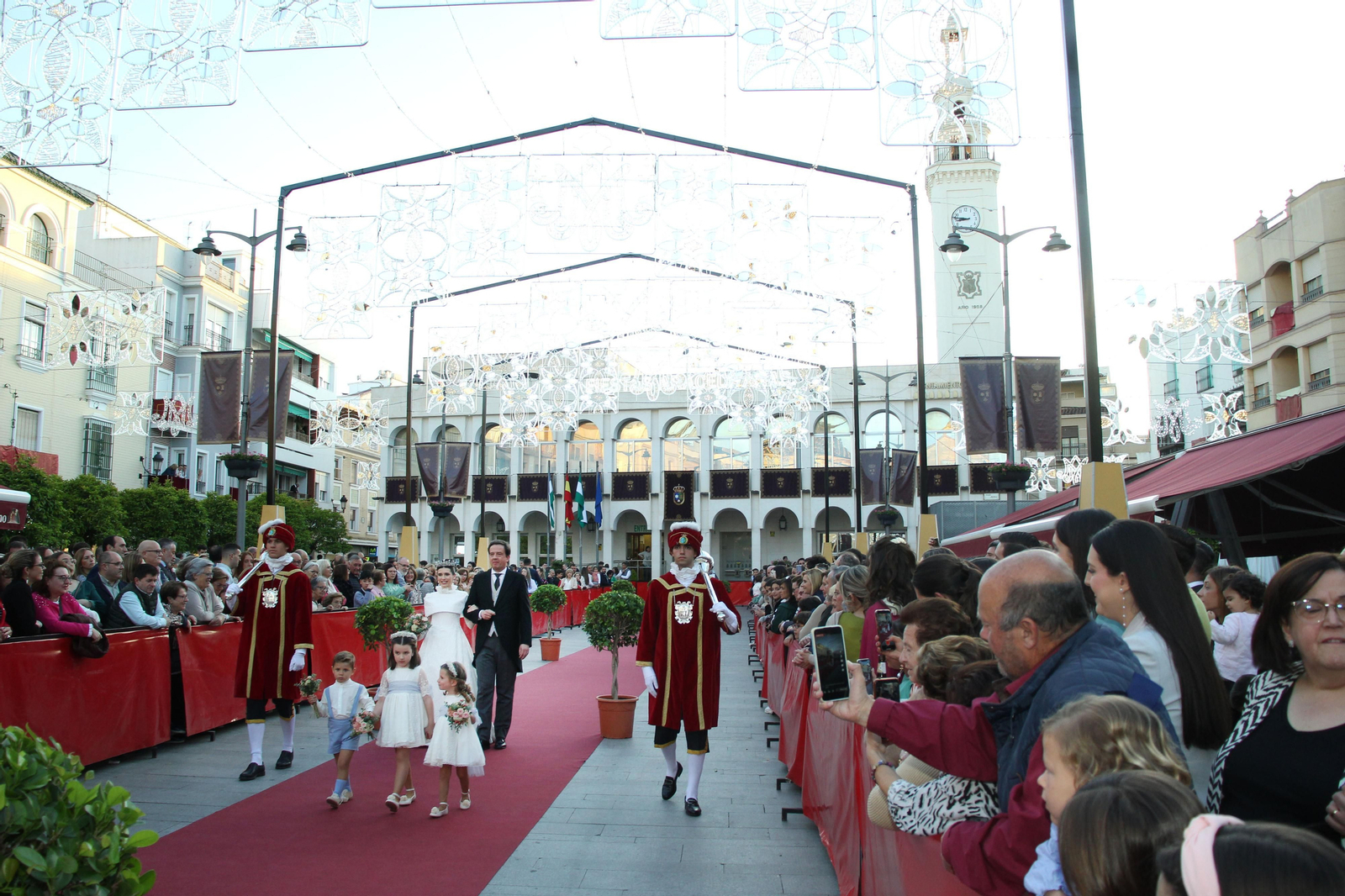 La proclamación de la Corte de Honor de las Fiestas Aracelitanas de Lucena, en imágenes